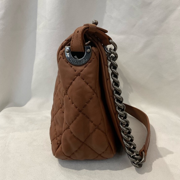 Chanel Bag - Picture 5 of 12